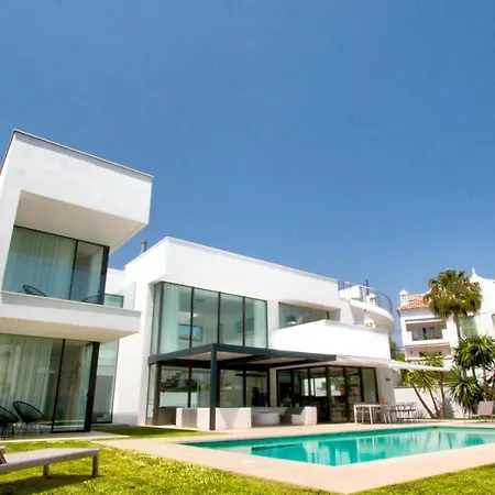 Hellena Villa